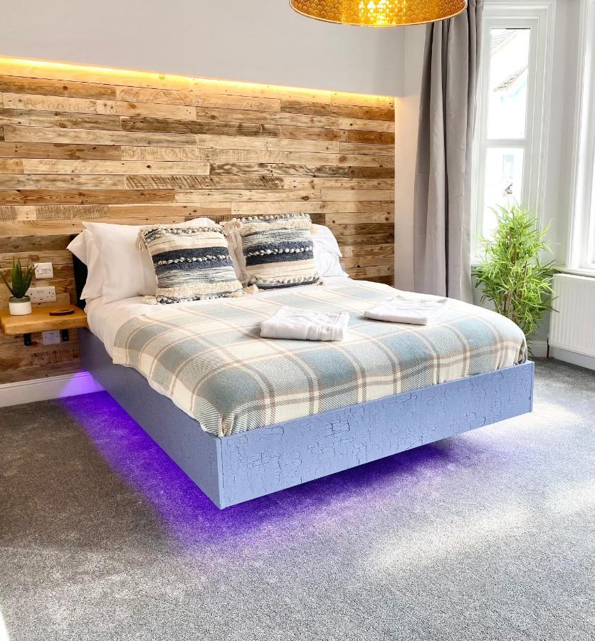 Cloud9 Guest House - By Coastline Retreats - Newly Renovated, Beautiful Ensuite Rooms Near Seafront In Town Centre, Netflix, Superfast Wifi, Communal Kitchen Bournemouth Ngoại thất bức ảnh