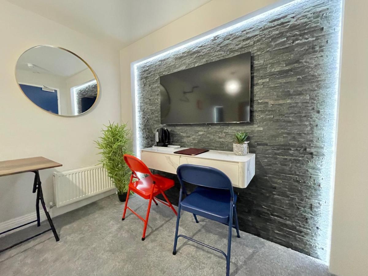 Cloud9 Guest House - By Coastline Retreats - Newly Renovated, Beautiful Ensuite Rooms Near Seafront In Town Centre, Netflix, Superfast Wifi, Communal Kitchen Bournemouth Ngoại thất bức ảnh